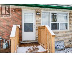 164 JANSEN Avenue UnitNo. 15 - 4