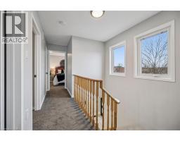 55 ENFIELD Drive - 25