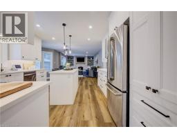 451 KNIGHTSBRIDGE Court - 13