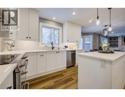 451 KNIGHTSBRIDGE Court - 14