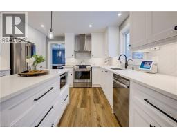 451 KNIGHTSBRIDGE Court - 16