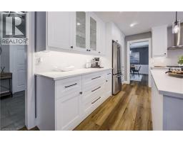 451 KNIGHTSBRIDGE Court - 18