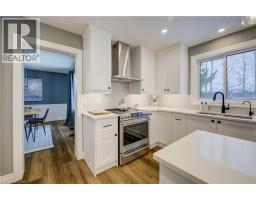 451 KNIGHTSBRIDGE Court - 20