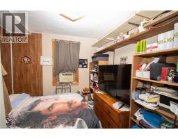 19 IMPERIAL Street - 17