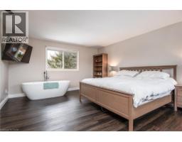 354 FORESTLAWN Road - 22