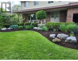 354 FORESTLAWN Road - 4