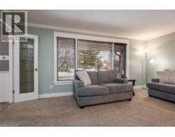 354 FORESTLAWN Road - 7