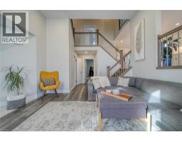 35 PEGGY Avenue - 11