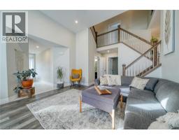 35 PEGGY Avenue - 12