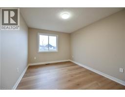 8 LIVINGSTONE Crescent - 29