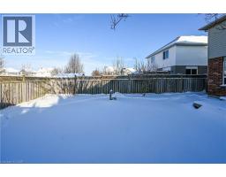 8 LIVINGSTONE Crescent - 41