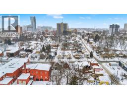 86-90 COURTLAND Street E - 10