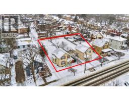 86-90 COURTLAND Street E - 11