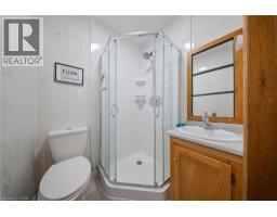 41 WELLINGTON Street S - 11