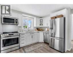 111 MANOR Drive - 17