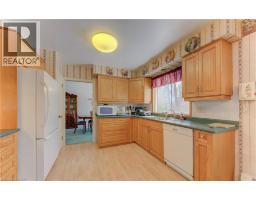 26 DEERPARK Crescent - 13