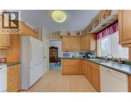 26 DEERPARK Crescent - 14