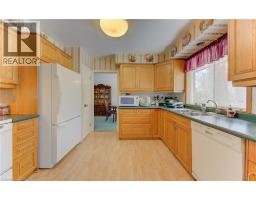 26 DEERPARK Crescent - 15