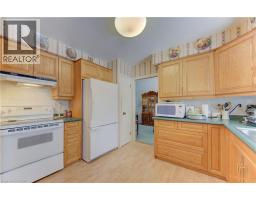 26 DEERPARK Crescent - 16