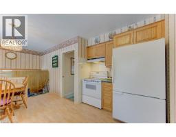 26 DEERPARK Crescent - 17