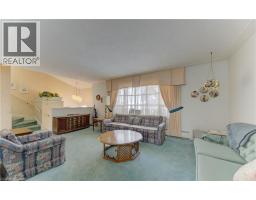 26 DEERPARK Crescent - 19