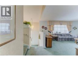 26 DEERPARK Crescent - 26