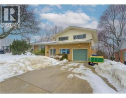 26 DEERPARK Crescent - 3