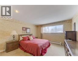 26 DEERPARK Crescent - 30