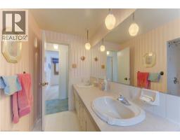 26 DEERPARK Crescent - 34