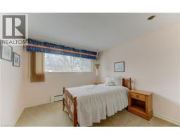 26 DEERPARK Crescent - 35