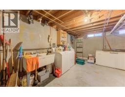 26 DEERPARK Crescent - 37