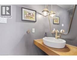 115 ROSLIN Avenue S - 15