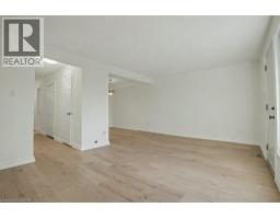 25 UPPER CANADA Drive UnitNo. 17 - 10