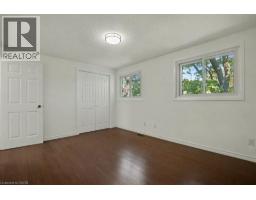 25 UPPER CANADA Drive UnitNo. 17 - 16