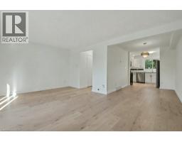 25 UPPER CANADA Drive UnitNo. 17 - 9