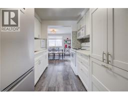 285 SANDOWNE Drive UnitNo. 1 - 12