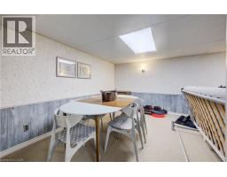 285 SANDOWNE Drive UnitNo. 1 - 32