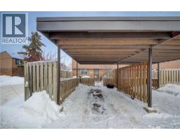 285 SANDOWNE Drive UnitNo. 1 - 37