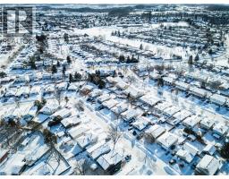 190 BROKEN OAK Crescent - 13