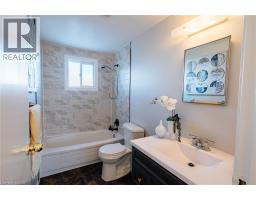 190 BROKEN OAK Crescent - 33