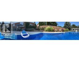 11 DANUBE Drive - 50