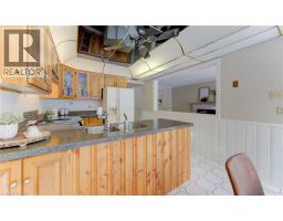 21 SANDCLIFFE Place - 16