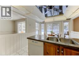 21 SANDCLIFFE Place - 21