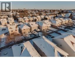 279 HIGHBROOK Crescent - 40