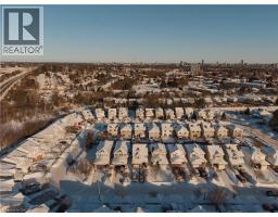 279 HIGHBROOK Crescent - 44