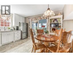 11 JOHN DAVIES Drive - 10