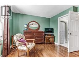 11 JOHN DAVIES Drive - 22