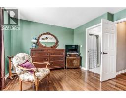 11 JOHN DAVIES Drive - 23