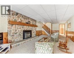 13 CHURCHILL Circle - 17