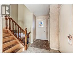 13 CHURCHILL Circle - 23